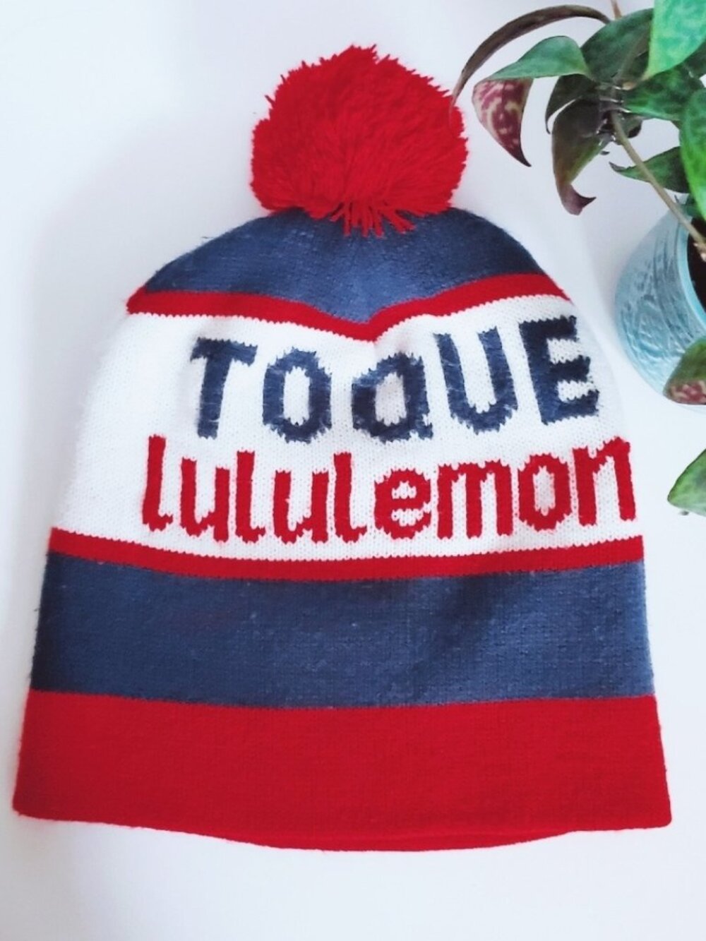 LULULEMON Iconic Vintage "Cheer Me On" Red/Blue Olimpic Ski Beanie Toque